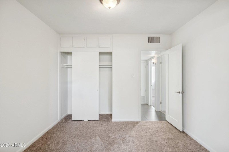 29-web-or-mls-5428-e-pinchot-ave