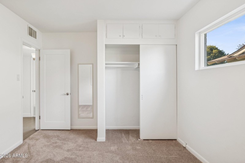 34-web-or-mls-5428-e-pinchot-ave