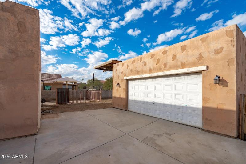 42-Mechanic's Garage