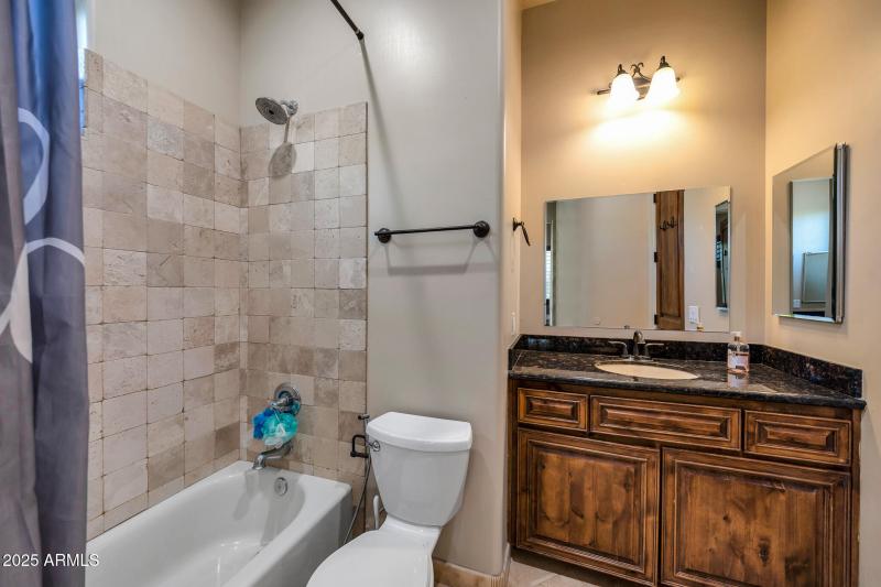 Bathroom #2 (Jack and Jill Set-Up)