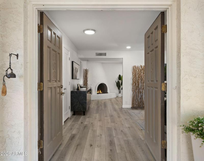 8-web-or-mls-Front yard1