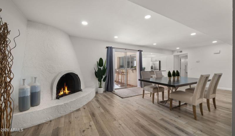 13-web-or-mls-Kitchen Dining Space2