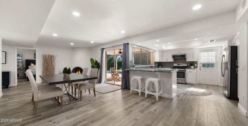 16-web-or-mls-Kitchen Dining Space5