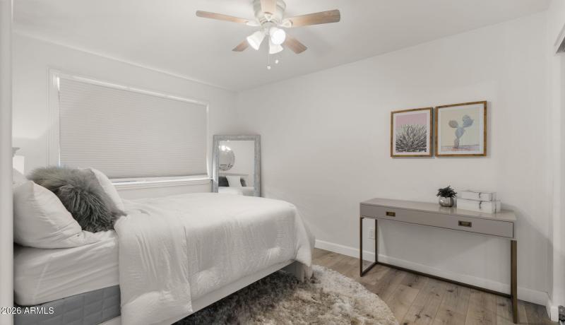 23-web-or-mls-Secondary Bedroom2