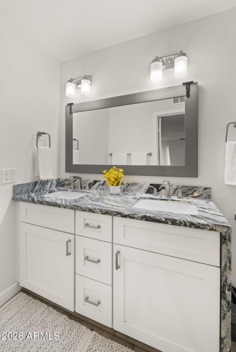 31-web-or-mls-Primary Bedroom6