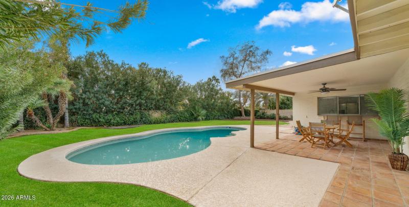 35-web-or-mls-Backyard3