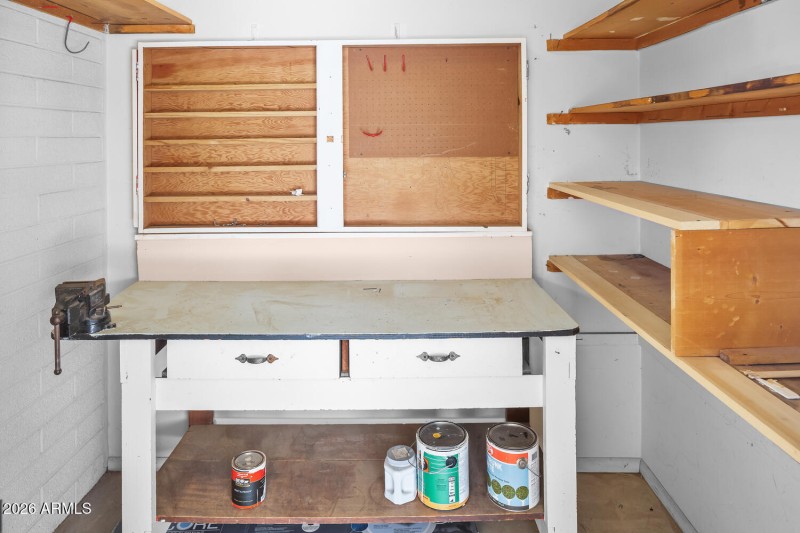 Small Work Area/Storage