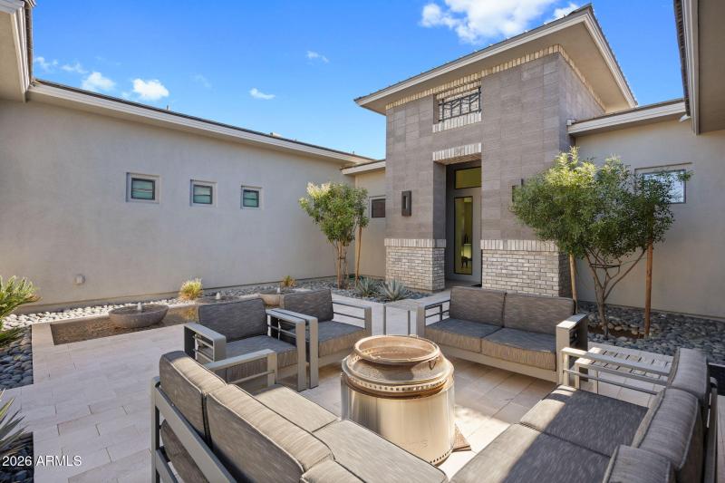 5-web-or-mls-2725 E King Bird Dr-5