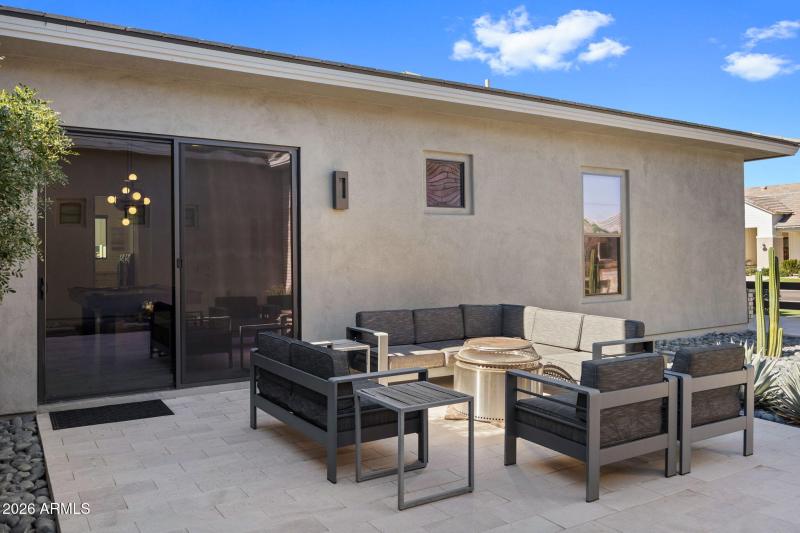 8-web-or-mls-2725 E King Bird Dr-8