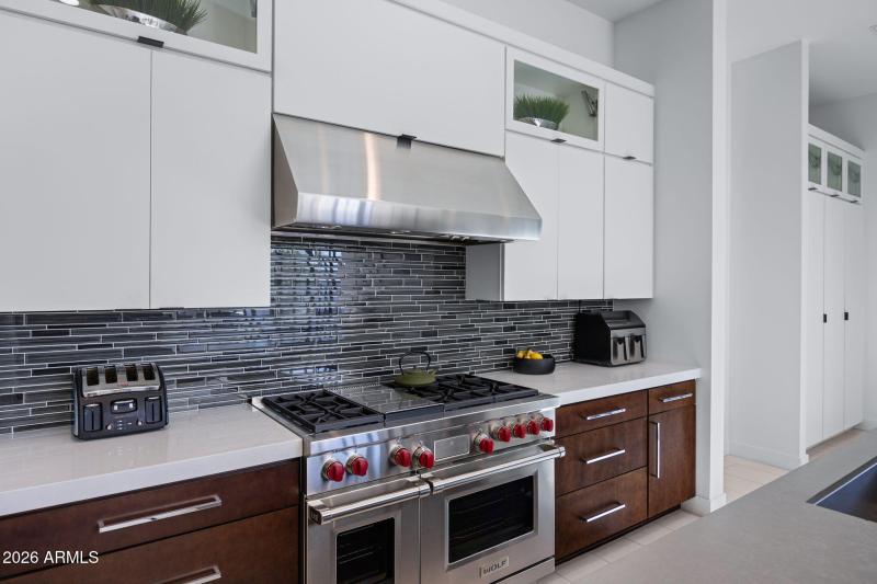 23-web-or-mls-2725 E King Bird Dr-23