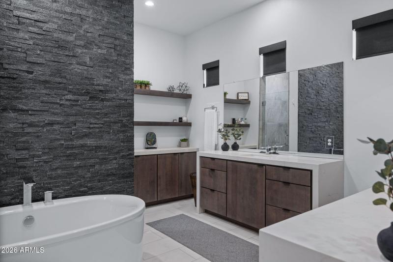 55-web-or-mls-2725 E King Bird Dr-55