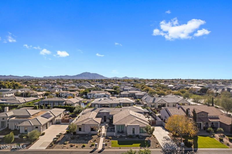 91-web-or-mls-2725 E King Bird Dr-91