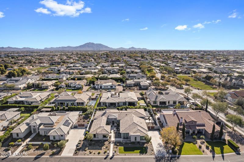 92-web-or-mls-2725 E King Bird Dr-92