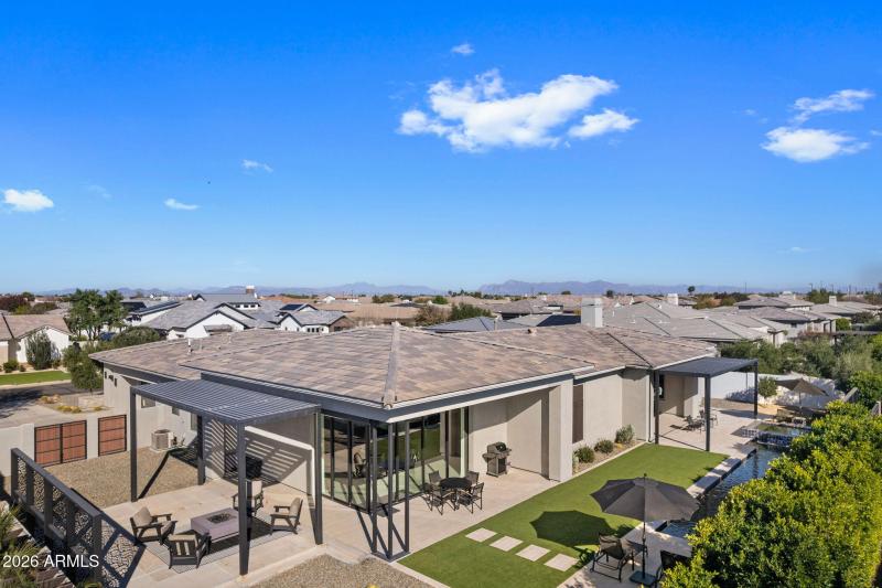 96-web-or-mls-2725 E King Bird Dr-96