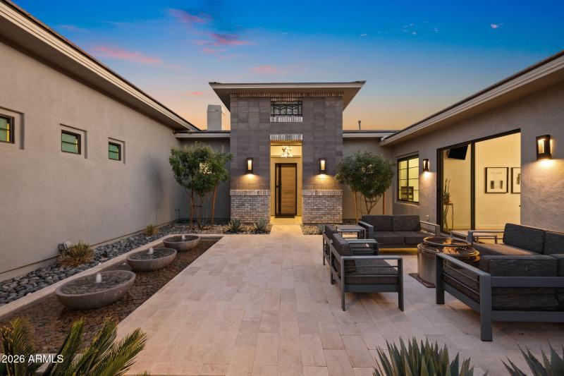 107-web-or-mls-2725 E King Bird Dr-107