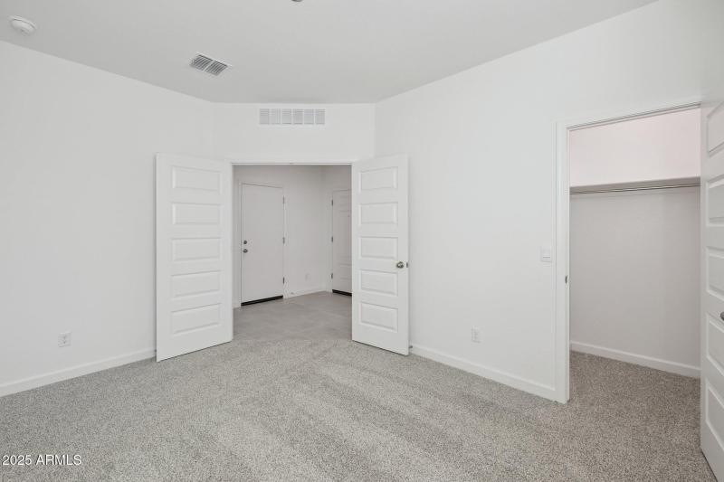 21-web-or-mls-1476-s-241st-ave