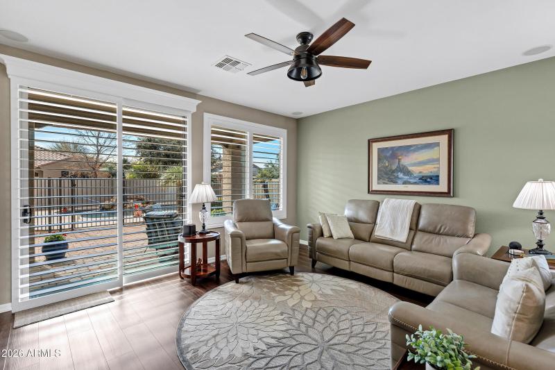 11121 E Quintana Ave-12