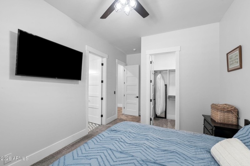 041__11186 W Dove Roost Rd