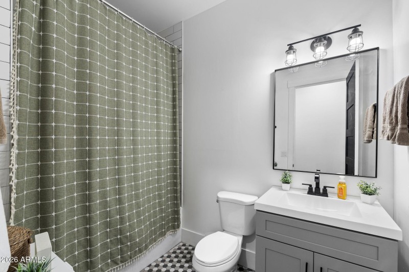 045__11186 W Dove Roost Rd