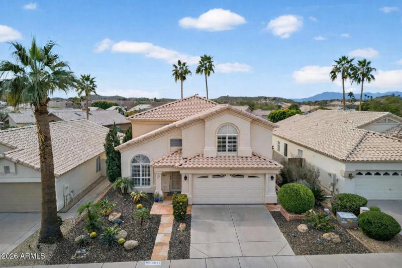 48-web-or-mls-01- E Desert Willow Rd