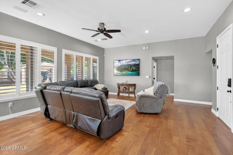 5-web-or-mls-46- E Orchid Ct