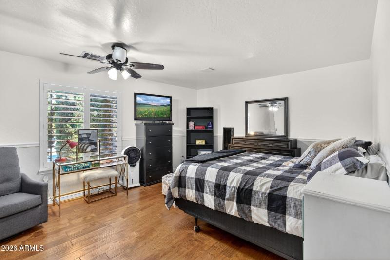 36-web-or-mls-68- E Orchid Ct