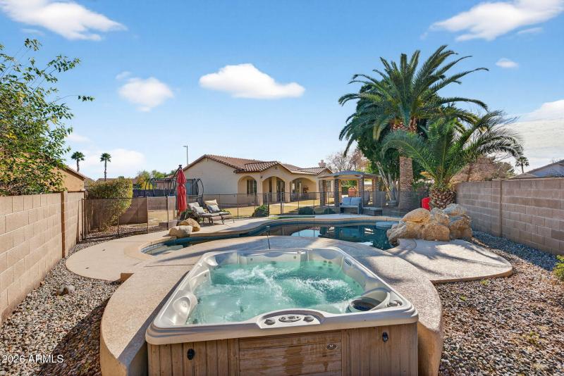 41-web-or-mls-71- E Orchid Ct