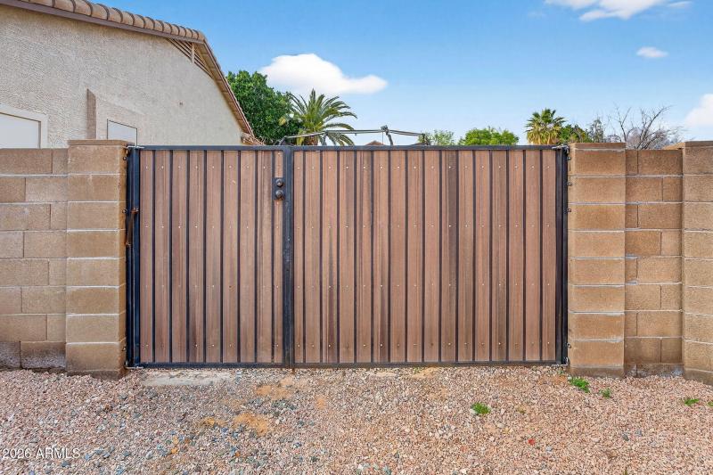 59-web-or-mls-90- E Orchid Ct