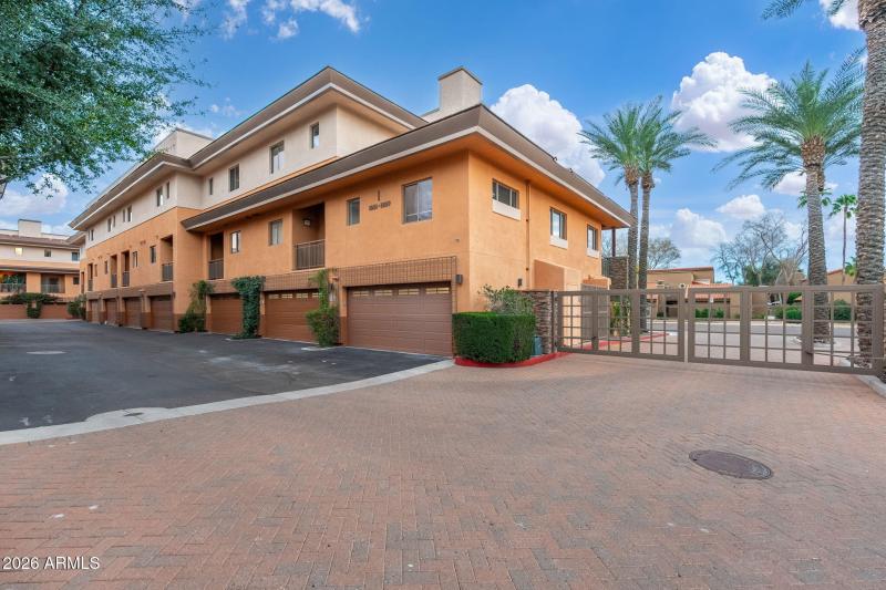 6940 E Cochise Rd Unit 1001 - 31