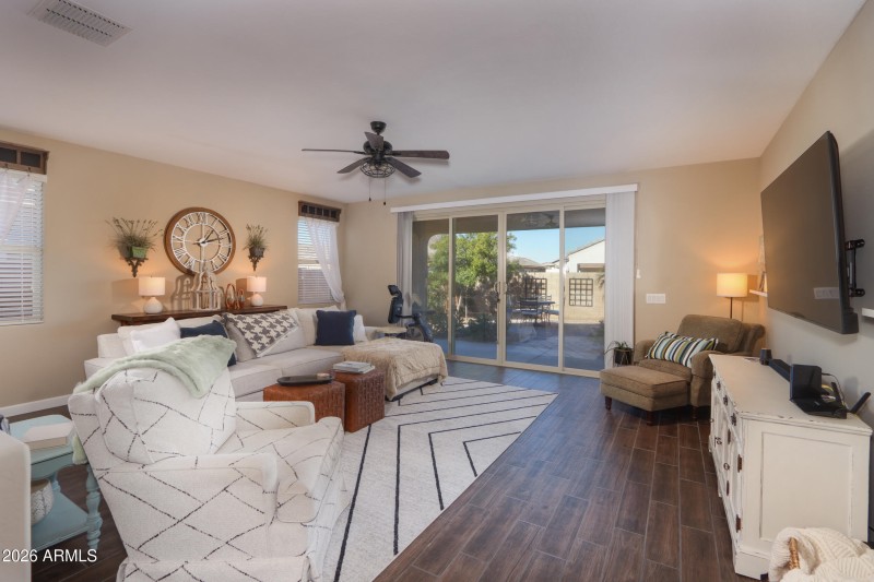 Enormous Living Room!