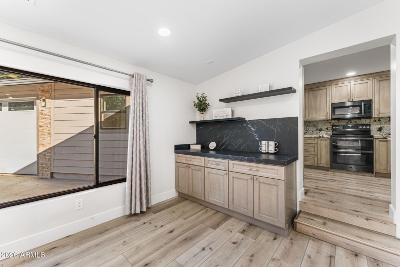 Coffee bar/Breakfast Nook