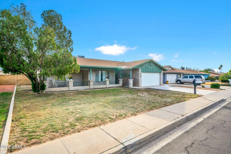3041 W Acoma Dr-2