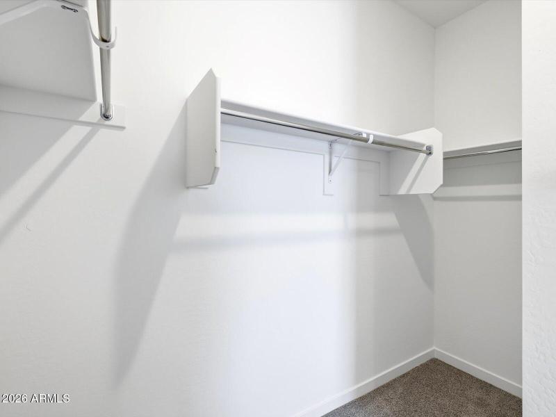 12-75486b5e-7328-4563-a99a-73098149d957