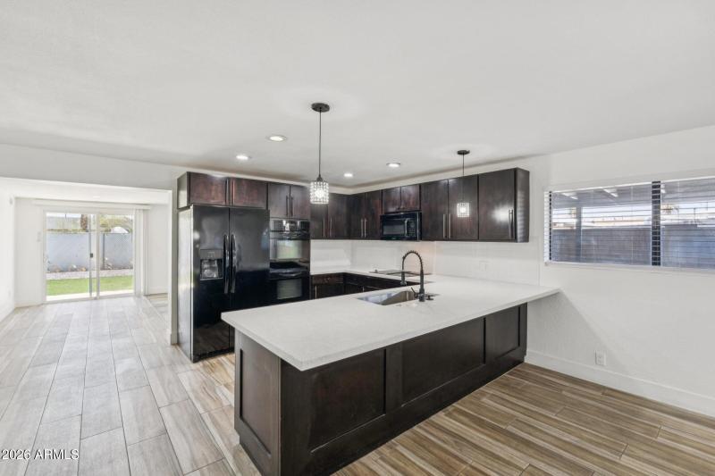 20250903010423915372000000-o