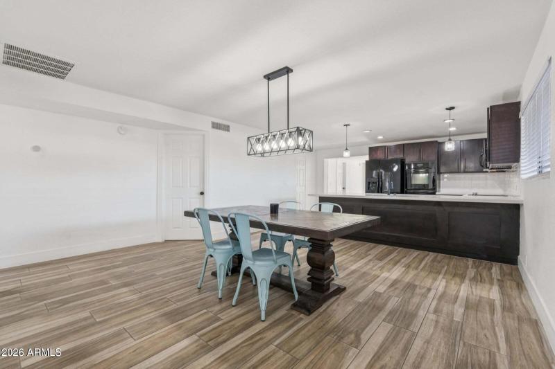 20250903010429663756000000-o