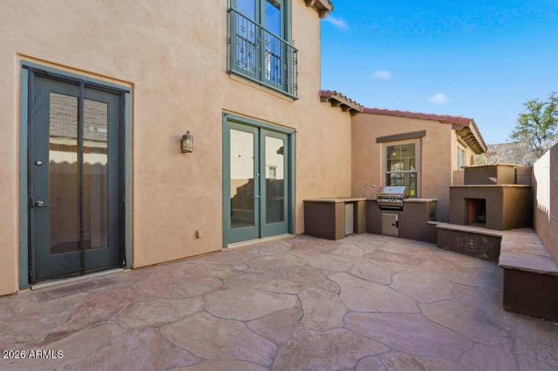 15391 W Dreyfus St-53