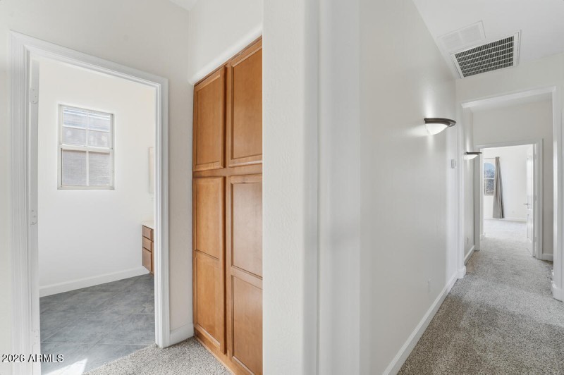 15391 W Dreyfus St-31