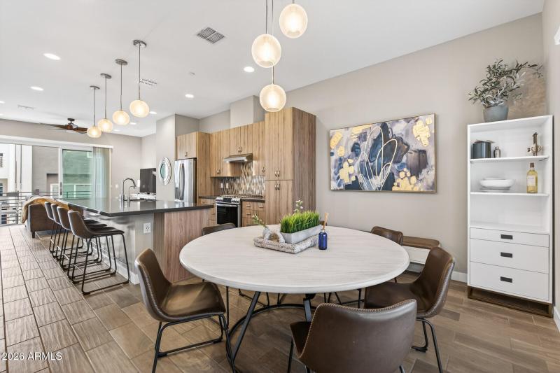 20_1717_E_Morten_Ave_Unit_3820_mls