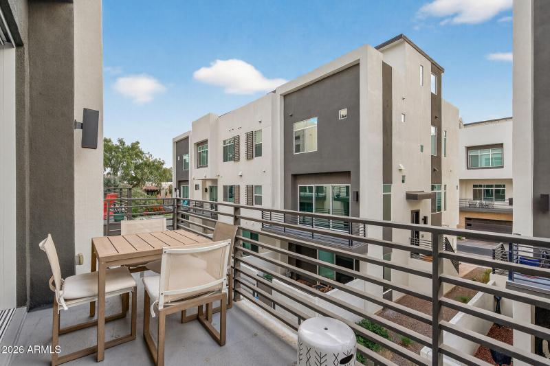 42_1717_E_Morten_Ave_Unit_3842_mls