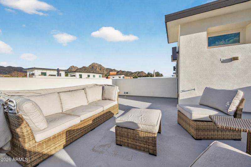 53_1717_E_Morten_Ave_Unit_3853_mls