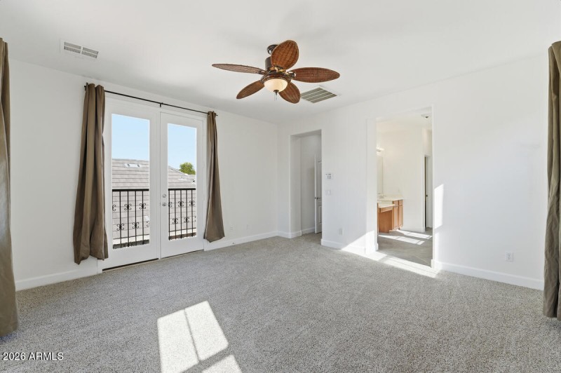 15391 W Dreyfus St-35