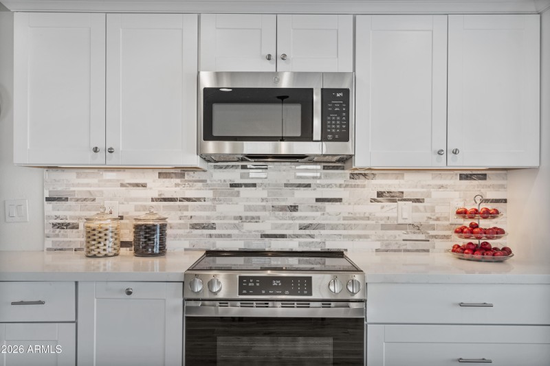 Under the cabinet lighting