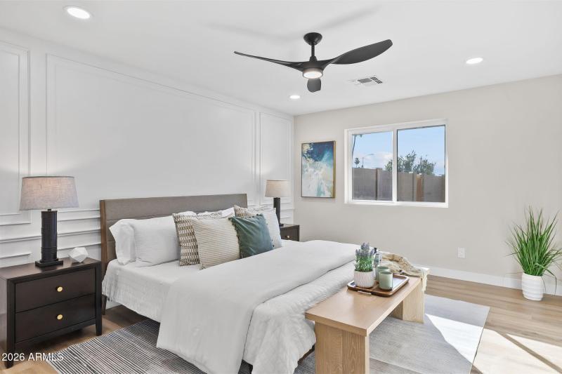 3901 W Angela Dr Glendale - 304