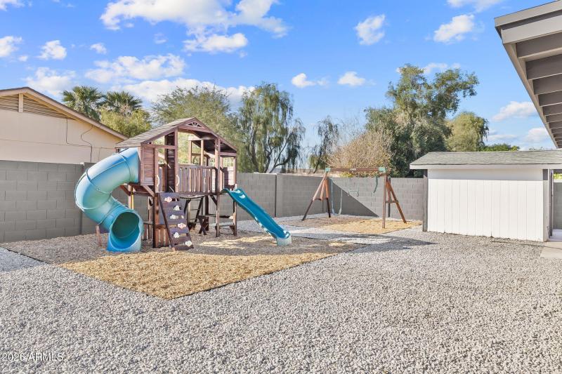 3901 W Angela Dr Glendale - 344