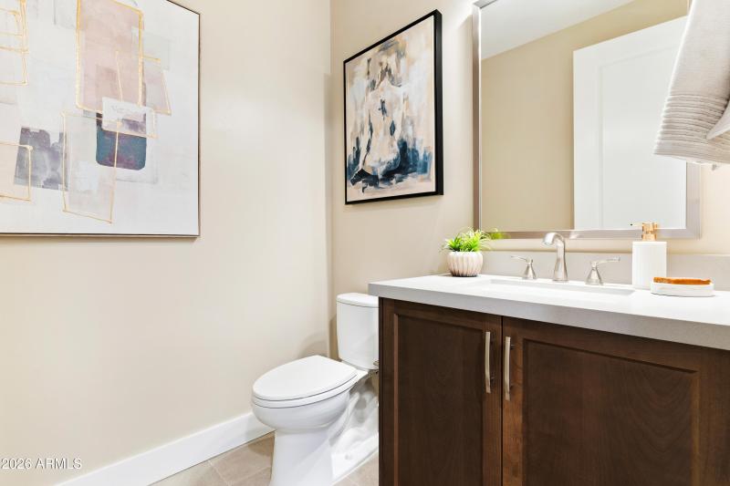 TheLuxeValentino5mb-00616