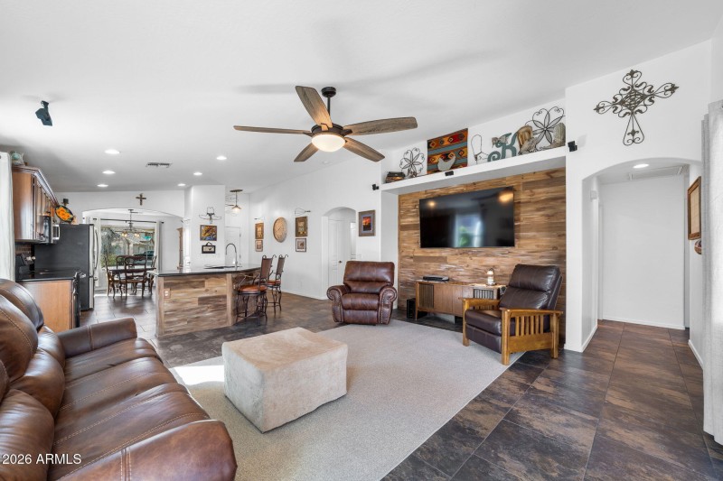 003__30675 N Opal Dr