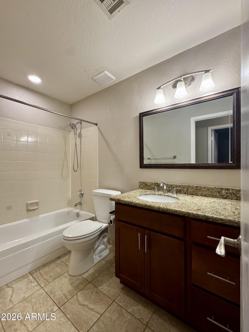 HALLWAY FULL BATHROOM 1