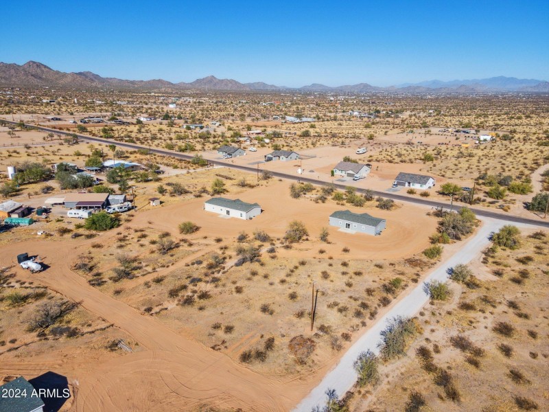 10-web-or-mls-51983-w-wildwood-rd