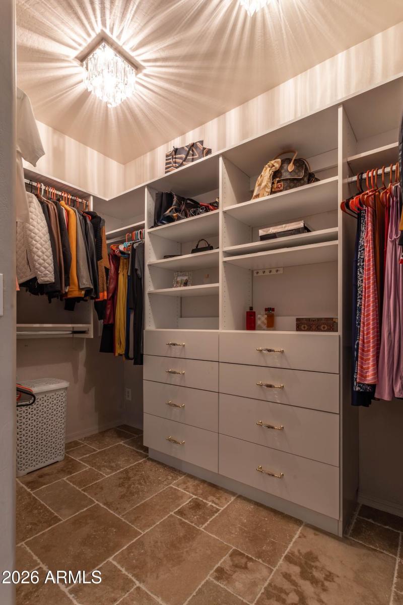 his and hers closet 1