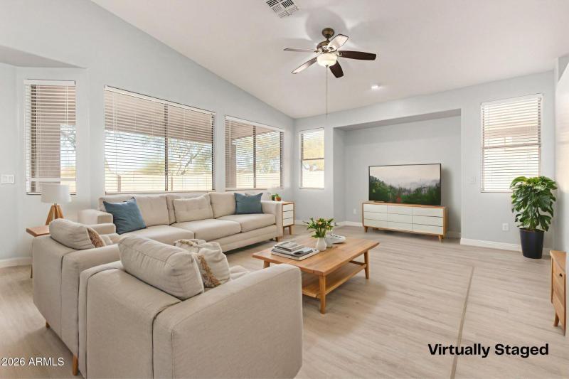 3230 S 74TH Ln Phoenix - Living Area